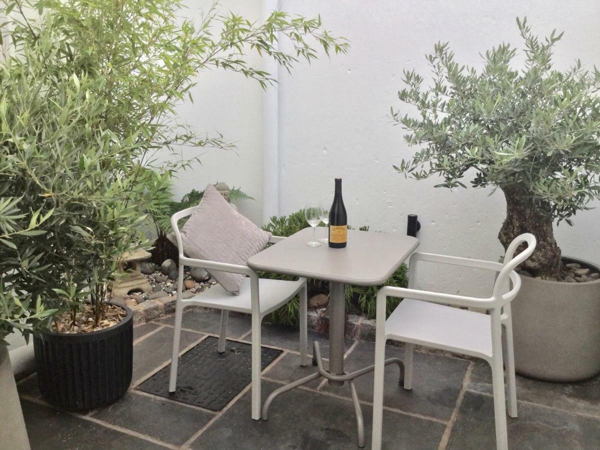 The Hideout Apartment ลิธึม เซนต์ แอนน์ส ภายนอก รูปภาพ